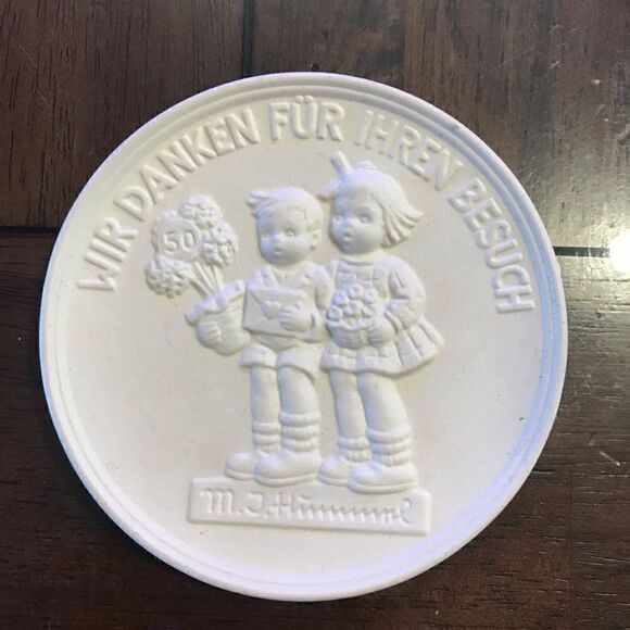 Goebel MJ Hummel Collectors Plate Porcelain - Picture 2 of 5